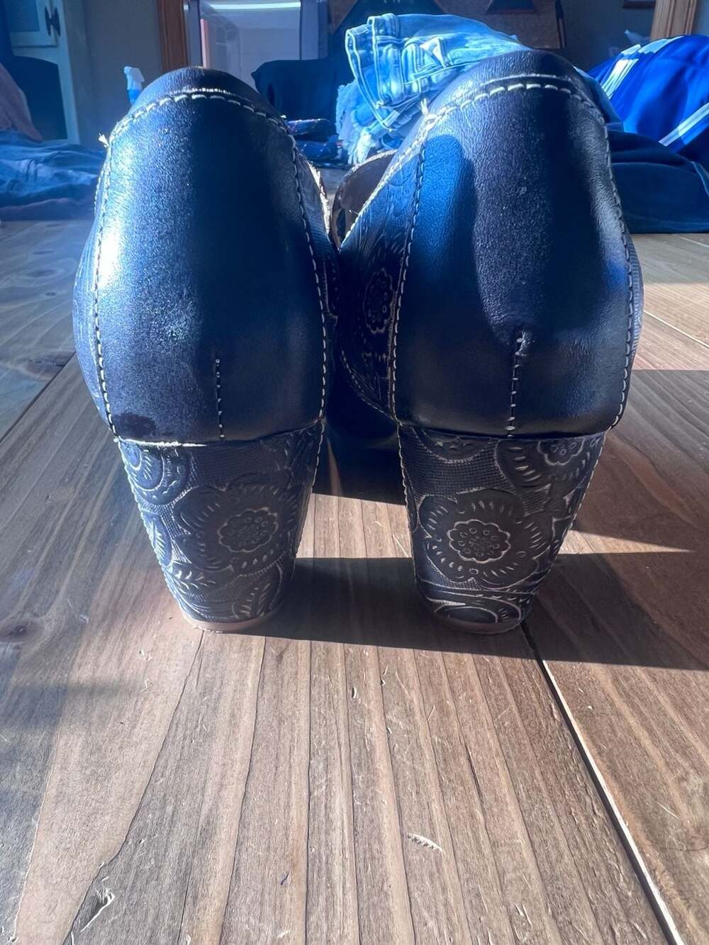 Spring Step L'Artiste Leatha Black Leather Tooled Floral Ankle Booties Size 37 - Picture 4 of 7